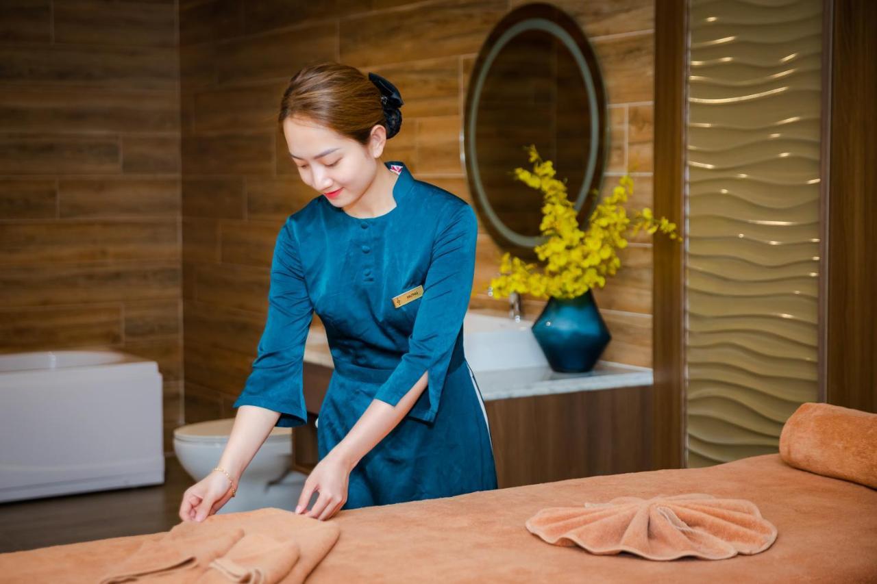 Muong Thanh Luxury Ha Long Centre Hotel Exterior foto